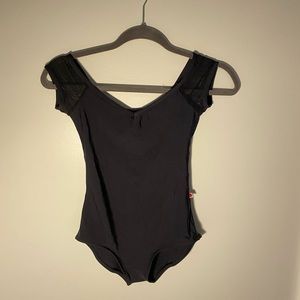 Yumiko Wendy N-Black